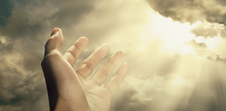 Ține-mă de mână, Doamne!