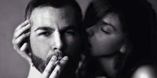 Nu există femei proaste, ci doar femei care te lasă să crezi că poti să le minți