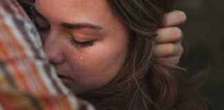 Va veni o zi în care voi adormi în brațele altcuiva…Dar nu astăzi si nici mâine…