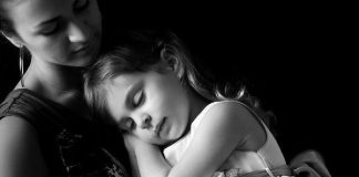 Draga mea copilă, nu-ți ascunde lacrimile – Rândurile unei mame de fată