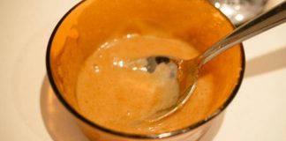 Măştile care stopează căderea părului şi care promit o creștere de 5 centimetri pe lună