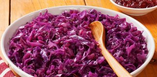 Varza Roșie – un ajutor în combaterea multor tipuri de cancer: la colon, la sân sau cel uterin!