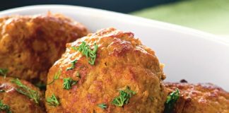 Chifteluțe din carne tocată și cartofi, în sos delicios de smântână – Chifteluțe de casă sățioase și gustoase