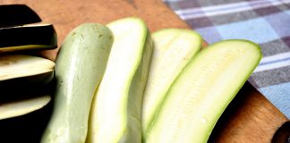 Reteta gustoasa a toamnei : Vinete si dovlecei “in pijamale”