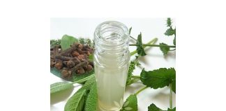 Apa de gură cu uleiuri esențiale – pentru o sănătate orală excelentă – combate gingivita și placa in mod natural