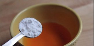 Masca de fata cu bicarbonat de sodiu te ajuta sa scapi de pete, riduri si cearcane