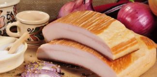 Slănina de porc cu ceapă – Este sănătoasă sau nocivă?