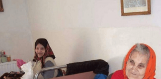 Un fiu a dus-o pe mama sa într-un azil, unde îi făcea vizite din când în când. Într-o zi a fost chemat că mama nu se simțea bine. Atunci fiul, cu lacrimi în ochi, a întrebat-o ce ar putea face pentru ea, iar mama i-a răspuns asta: