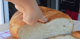PÂINE DE CASĂ – REȚETĂ SIMPLĂ PAS CU PAS