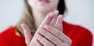 Ai mâinile și picioarele reci mai tot timpul, iar uneori amorțite? Sunt simptomele acestui sindrom care nu se vindecă