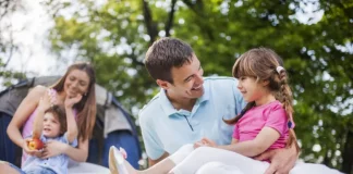 Iubiți-vă copiii și bucurați-vă de aceste comori – Sunt cel mai de preț dar de la Dumnezeu!