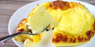 Prăjitură cremoasă și delicioasă, pe bază de IAURT