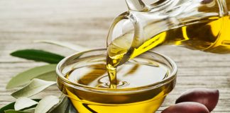 O linguriță cu ULEI de MĂSLINE dimineața pe stomacul gol face minuni pentru sănătatea ta!