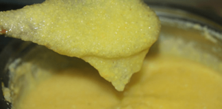 Mălaiul fiert cu miere vindecă rănile stomacului (ulcer și gastrită)