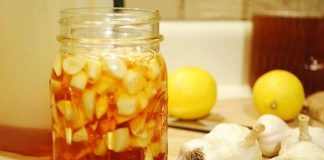 Începe ziua în forță cu Usturoi, Lămâie și Miere