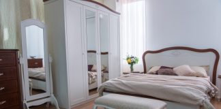 Nu ține oglinzi în dormitor! Efectele negative sunt pe termen lung și deosebit de profunde.