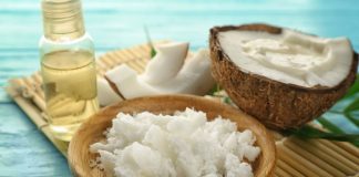 Folosește timp de o lună ulei de cocos și poţi să arăţi cu 10 ani mai tânără!