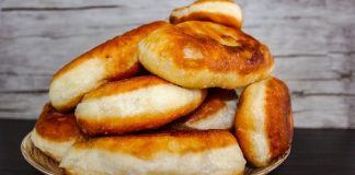 Plăcinte cu chefir – Orice umplutură este potrivită pentru ele. Merită încercată rețeta!