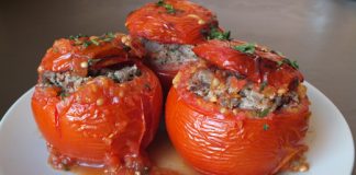 Roşii Umplute cu Carne – o rețetă delicioasă şi foarte uşor de preparat!