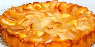 Dacă ți-a rămas o cană de iaurt, prepară această prăjitură cu mere. Se face ușor și este delicioasă!