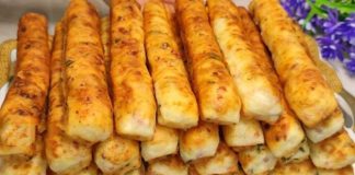 Gata în doar 10 minute: 1 pahar de chefir, 2 ouă, șuncă, cașcaval și făină!