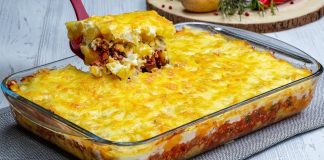 Musaca de cartofi cu carne tocată. Rețeta autentică românească, se prepară rapid și este delicioasă!