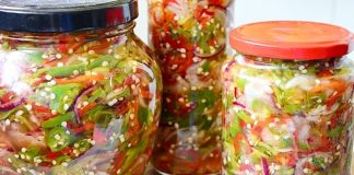 Salată de ardei iuți cu ceapă, la borcan, fără conservanți
